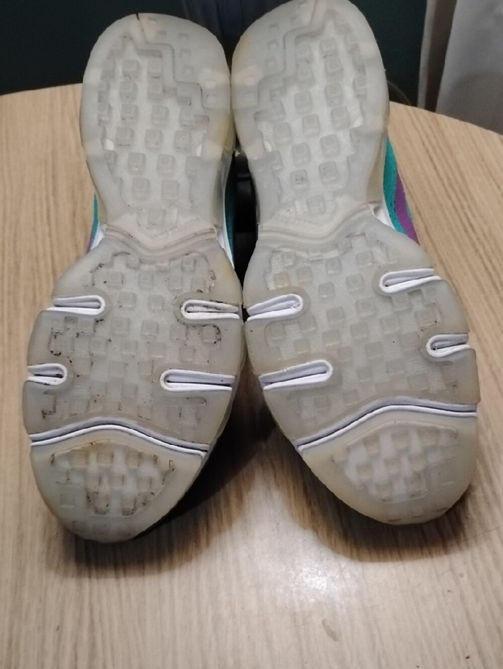 Nike Tailwind 8 Women's Running Shoes - Teal with Pink Logo - Picture 8 of 8